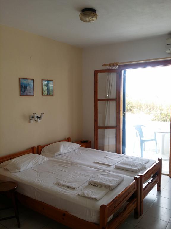 Esperides Apartment Batsi  Exterior photo